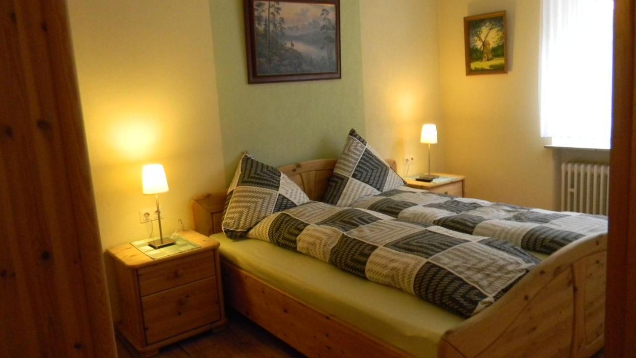 Gastehaus Am Calmont Bed & Breakfast Едигер-Елер Екстериор снимка