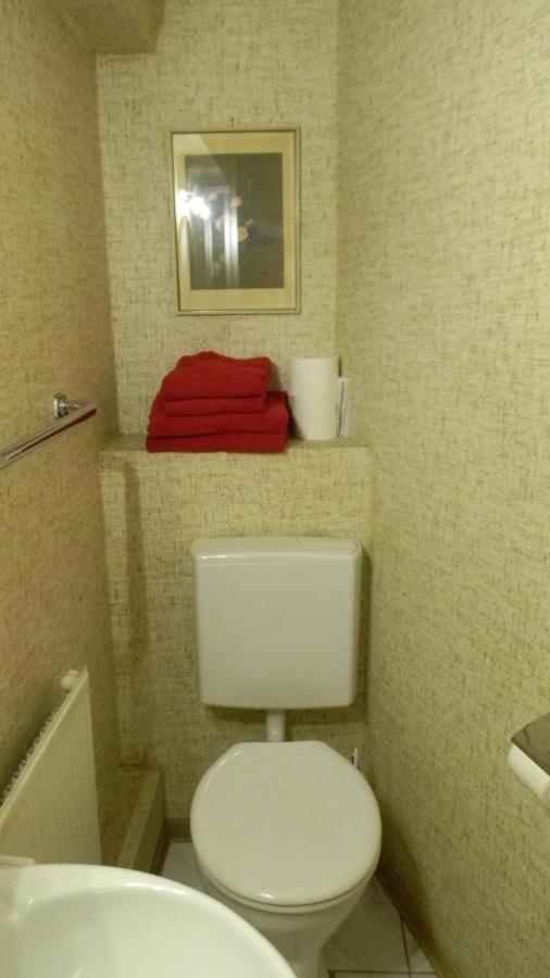 Gastehaus Am Calmont Bed & Breakfast Едигер-Елер Стая снимка